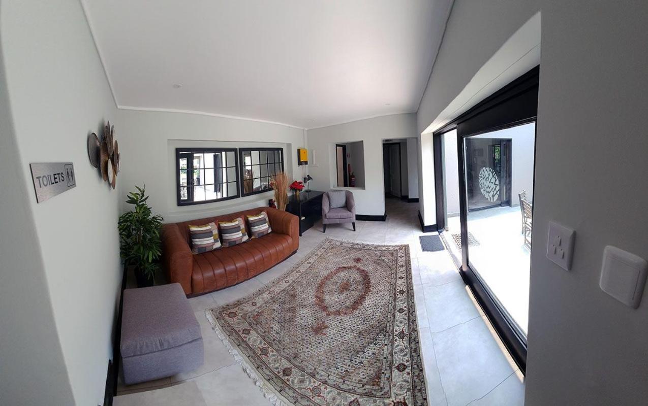 The Guesthouse 6 On Vrede Johannesburg Eksteriør bilde